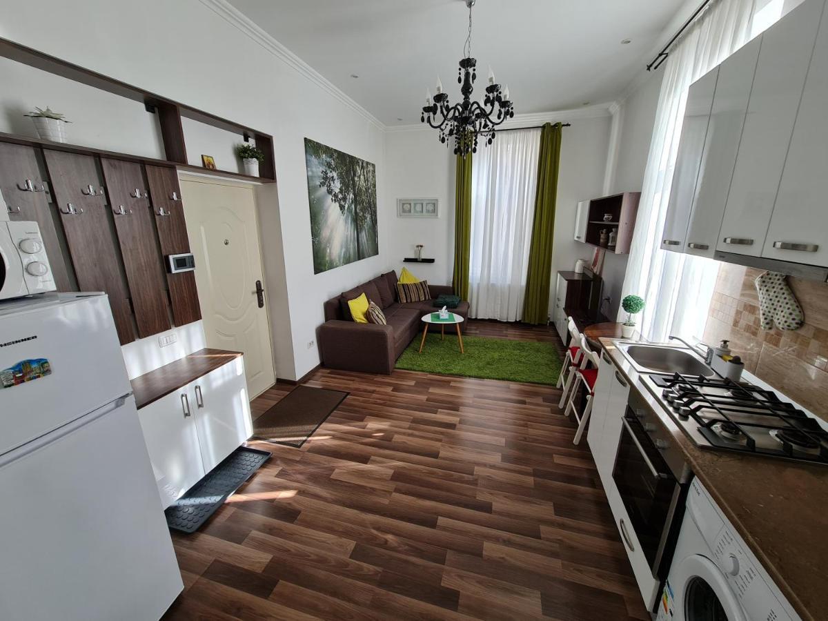 Downtown Central University Apartament - Cal1 Bukares Bagian luar foto